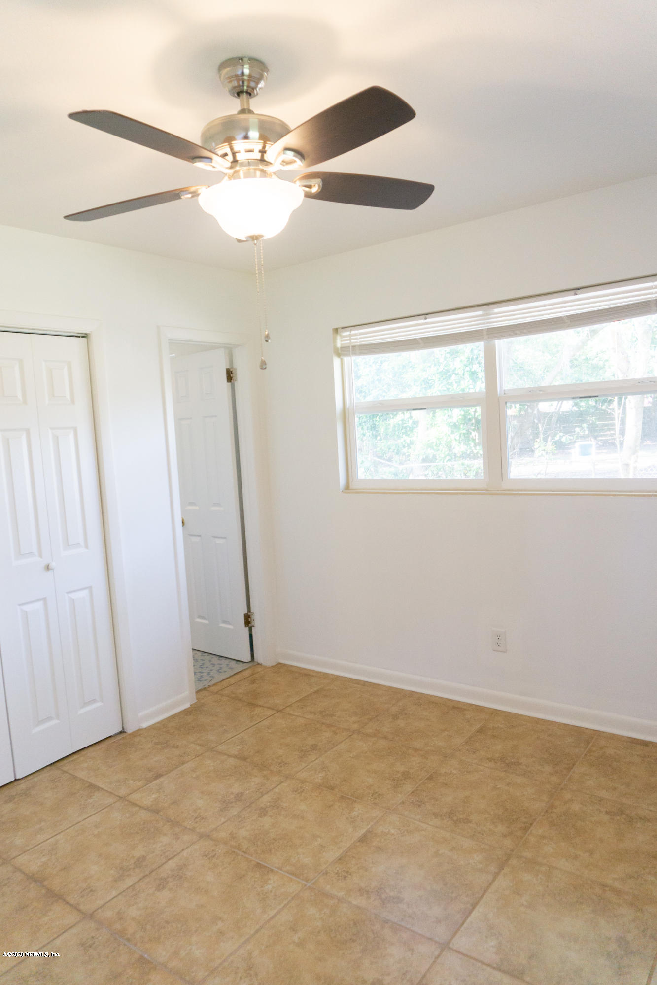 5244 Damascus Road South Jacksonville, FL 32207 - Photo 21 of 27 DSC01144