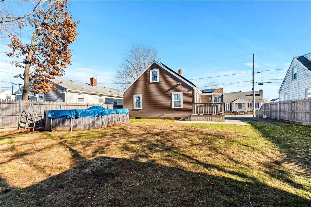 77 Byron Avenue Pawtucket, RI 02861 - Photo 15 of 16