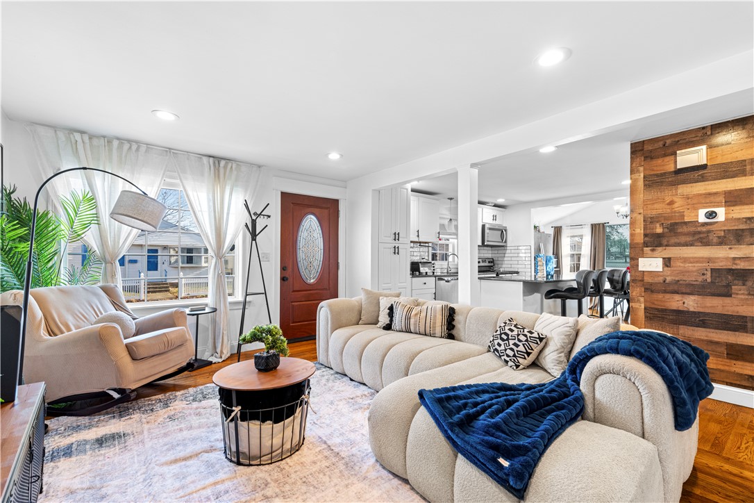 77 Byron Avenue Pawtucket, RI 02861 - Photo 3 of 16