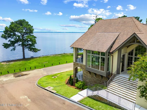 $1,920,000 | 150 Old Trace Road, Madison, MS 39110