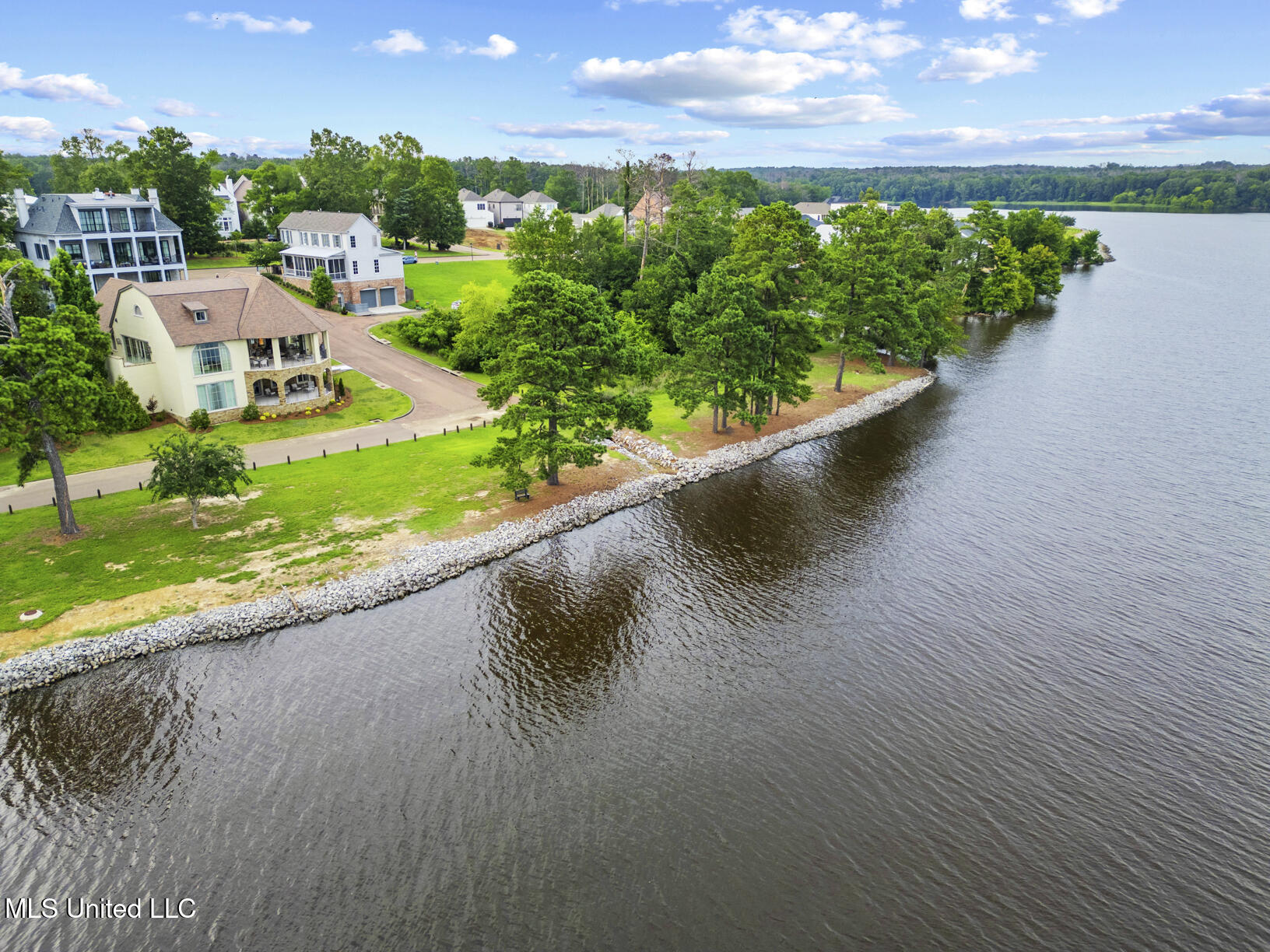 150 Old Trace Road Madison, MS 39110 - Photo 6 of 74 150 Old Trace Rd-7