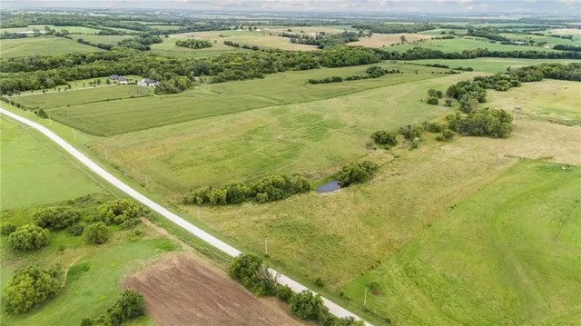$220,000 | 3540 Woodson Road, Wellsville, KS 66092