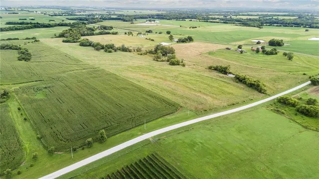 $220,000 | 3540 Woodson Road, Wellsville, KS 66092