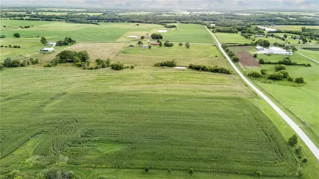 $220,000 | 3540 Woodson Road, Wellsville, KS 66092