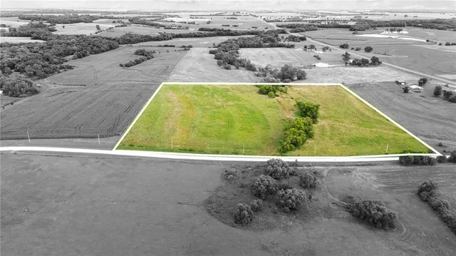 $220,000 | 3540 Woodson Road, Wellsville, KS 66092