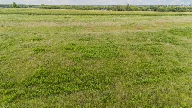 $220,000 | 3540 Woodson Road, Wellsville, KS 66092