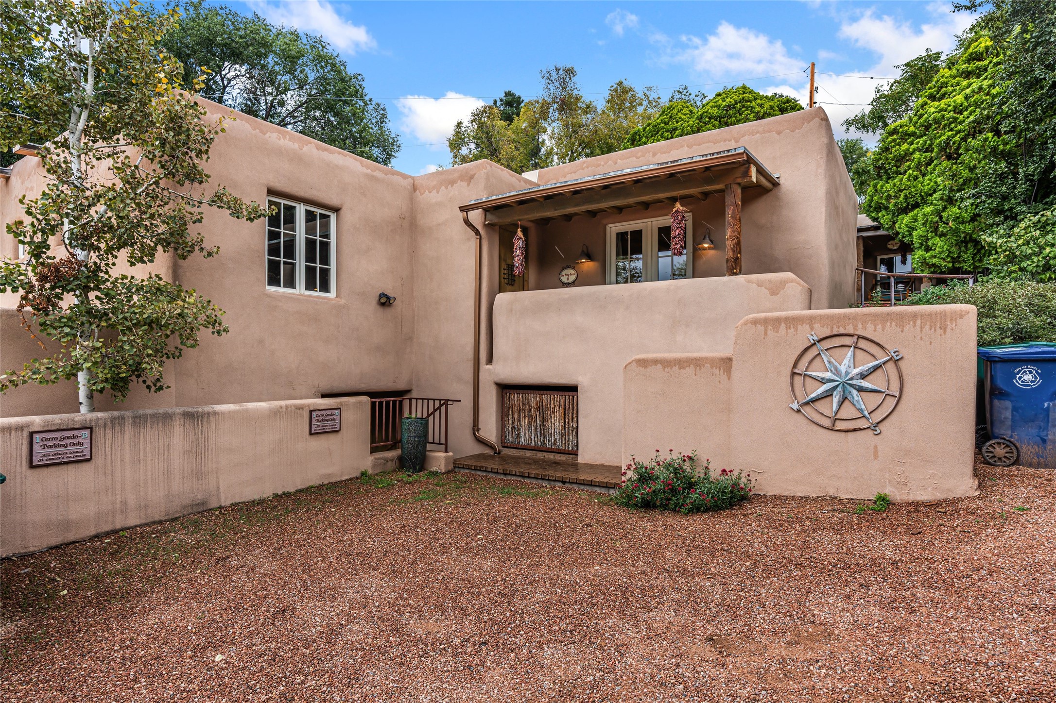 1 Cerro Gordo Road, Unit B Santa Fe, NM 87501 - Photo 4 of 25 Pueblo style architecture by Michael Mahaffey