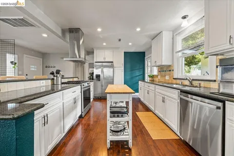 $679,000 | 10809 McIntyre Street, Oakland, CA 94605