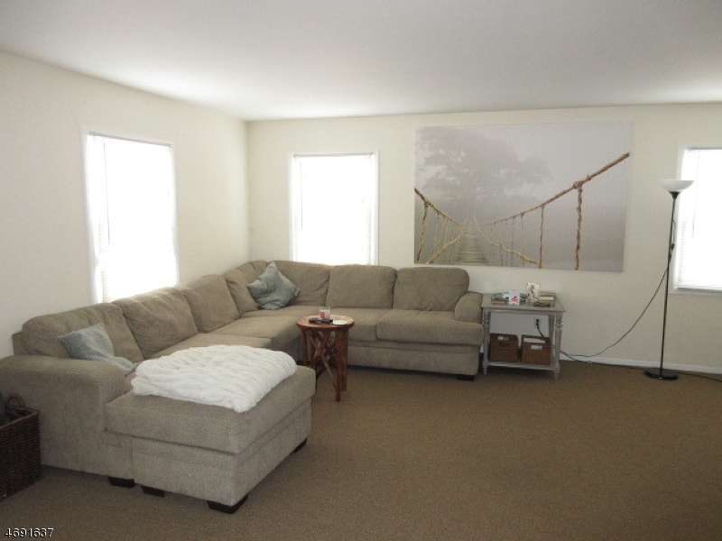 6 Flower Road Somerset, NJ 08873 - Photo 5 of 17