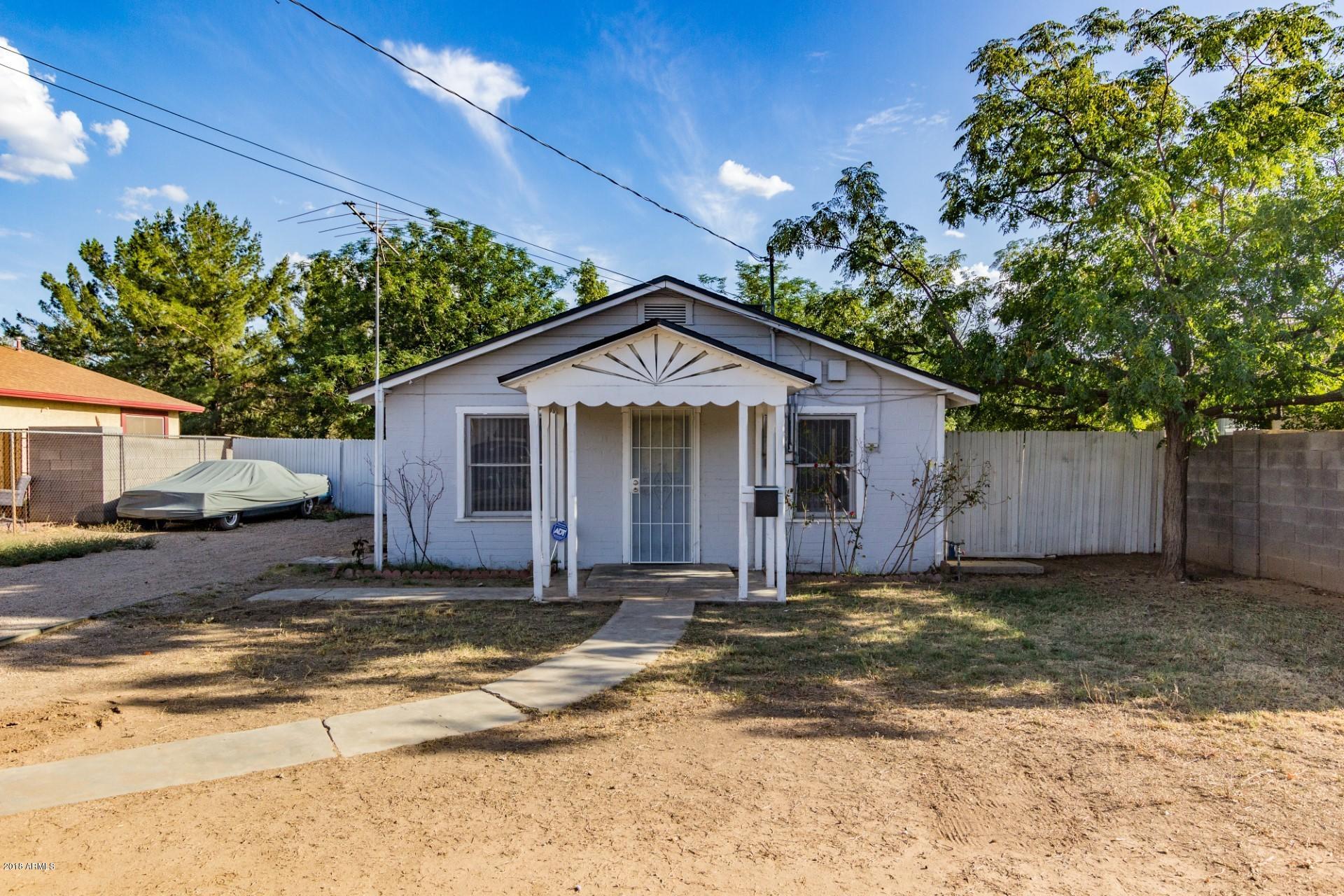 6331 West Lawrence Road Glendale, AZ 85301 - Photo 1 of 14 0002-Lawrence (22)