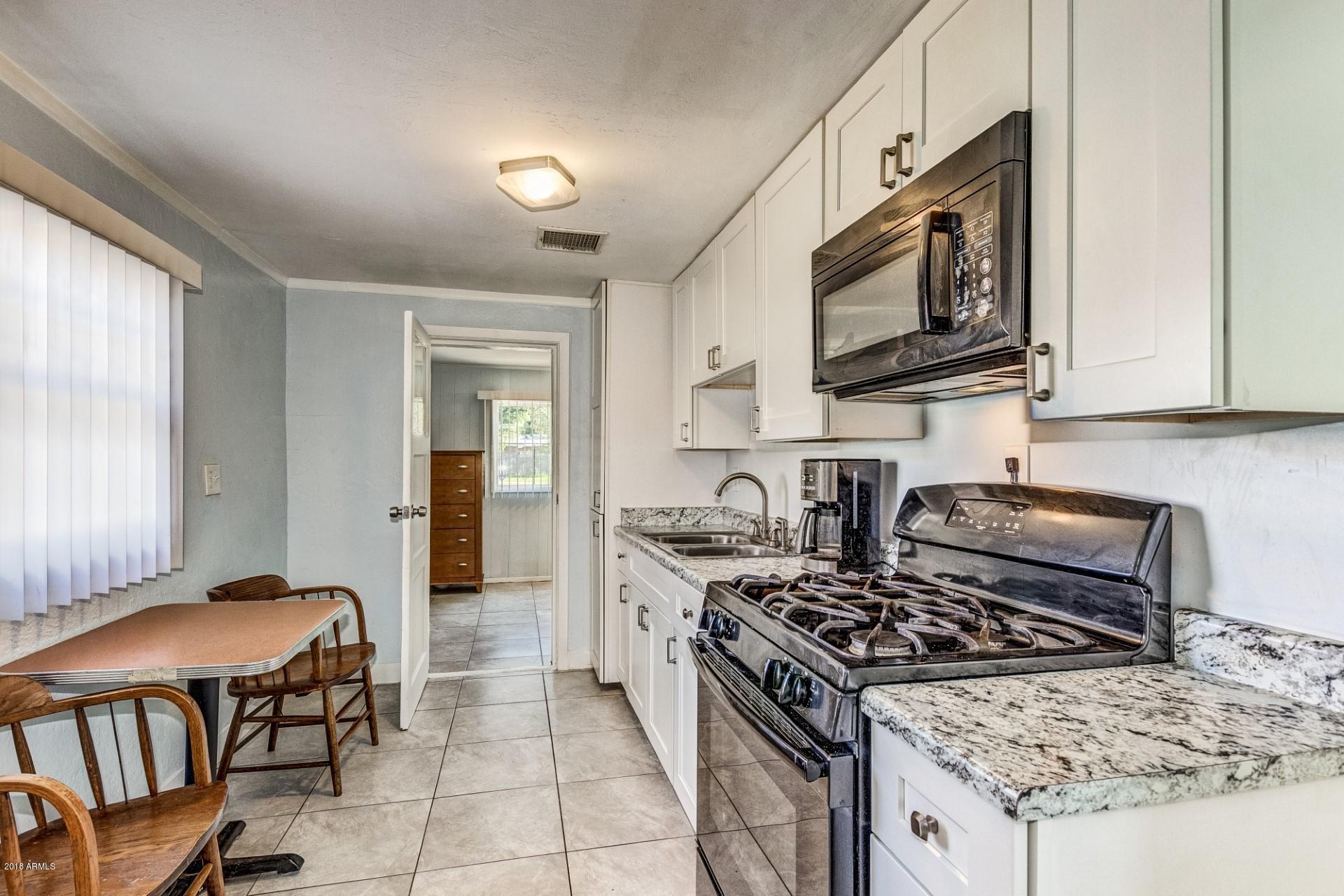 6331 West Lawrence Road Glendale, AZ 85301 - Photo 4 of 14 0006-Lawrence (27)