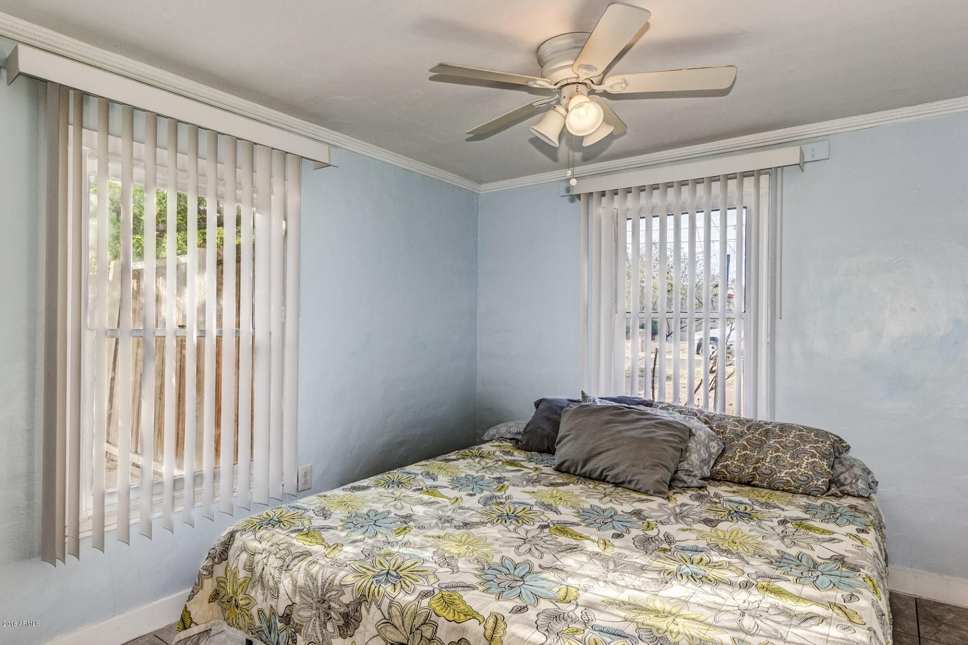 6331 West Lawrence Road Glendale, AZ 85301 - Photo 8 of 14 0014-Lawrence (35)