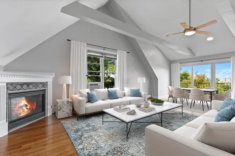 $4,100 | 11 Thomas Park, Unit 5, Boston, MA 02127