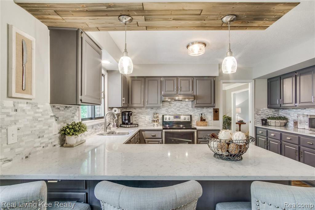 1635 North Kilburn Road Rochester Hills, MI 48306 - Photo 18 of 62