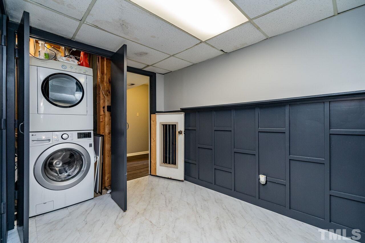 1500 Windbur Place Raleigh, NC 27609 - Photo 25 of 30 a utility room with dryer and washer