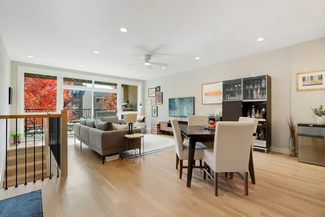 $799,000 | 2404 West Moffat Street, Unit 1, Chicago, IL 60647