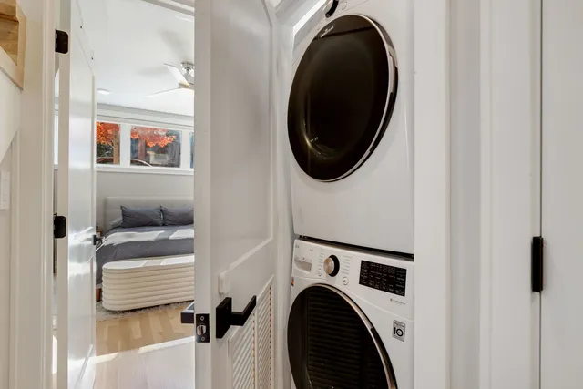 $799,000 | 2404 West Moffat Street, Unit 1, Chicago, IL 60647