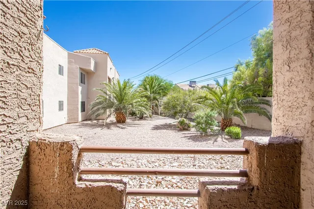 $1,200 | 6859 Tamarus Street, Unit 101, Las Vegas, NV 89119