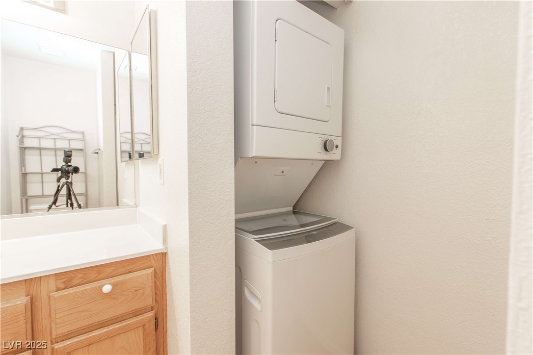 6859 Tamarus Street, Unit 101 Las Vegas, NV 89119 - Photo 8 of 21