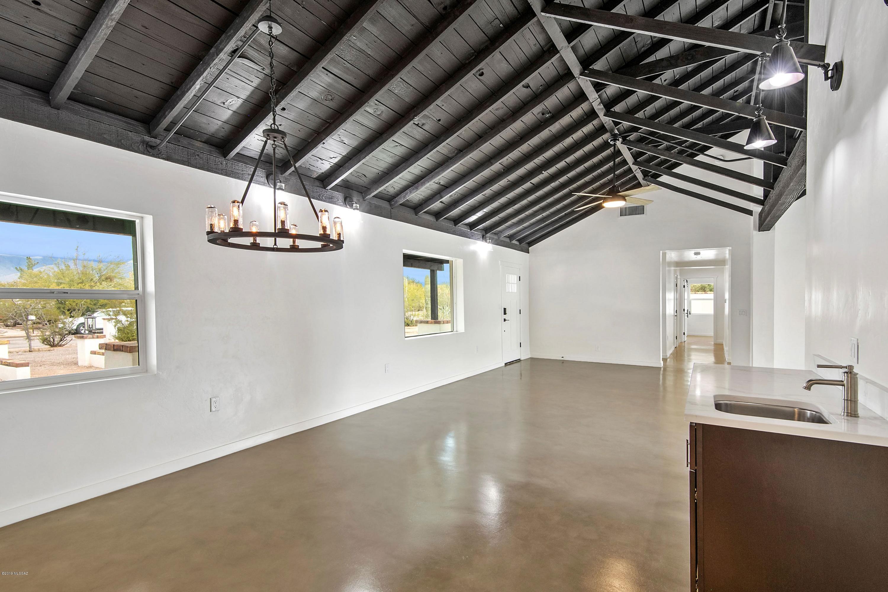 2004 East Kleindale Road Tucson, AZ 85719 - Photo 9 of 28 Gallery Image 9