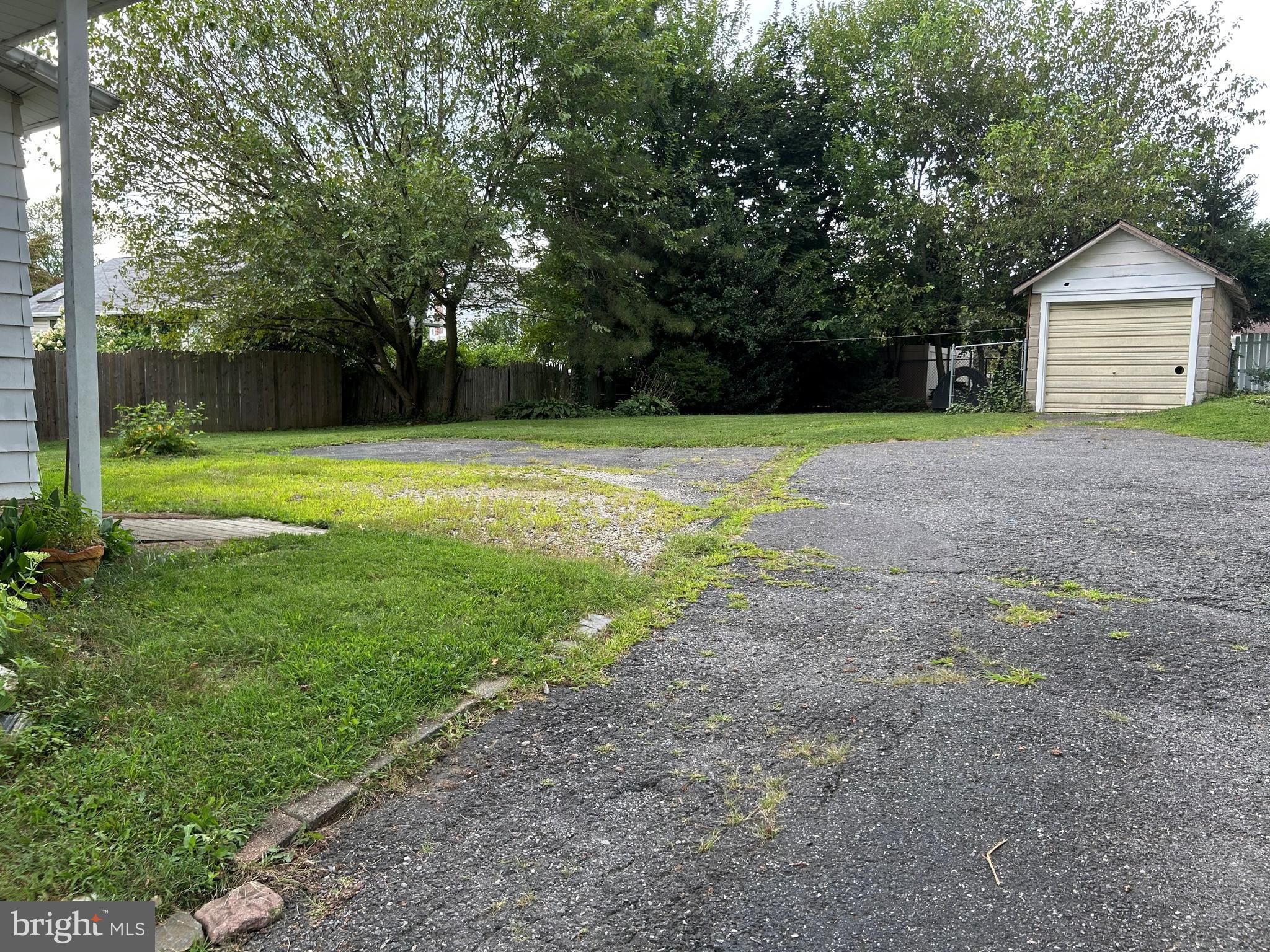 226 Dutton Mill Road Brookhaven, PA 19015 - Photo 23 of 25 Drive to garage