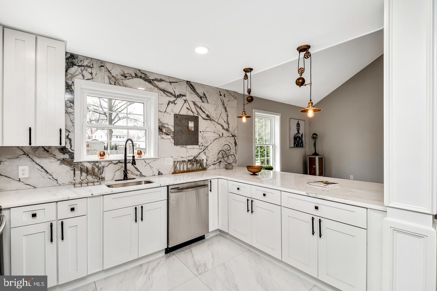 178 Idlewild Road Levittown, PA 19057 - Photo 3 of 32 Gallery Image 3