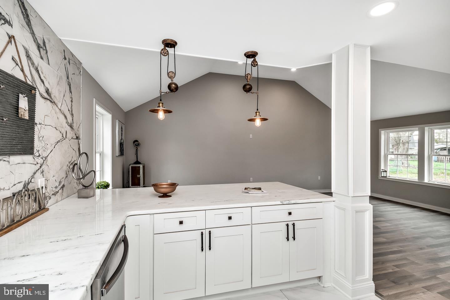 178 Idlewild Road Levittown, PA 19057 - Photo 5 of 32 Gallery Image 5
