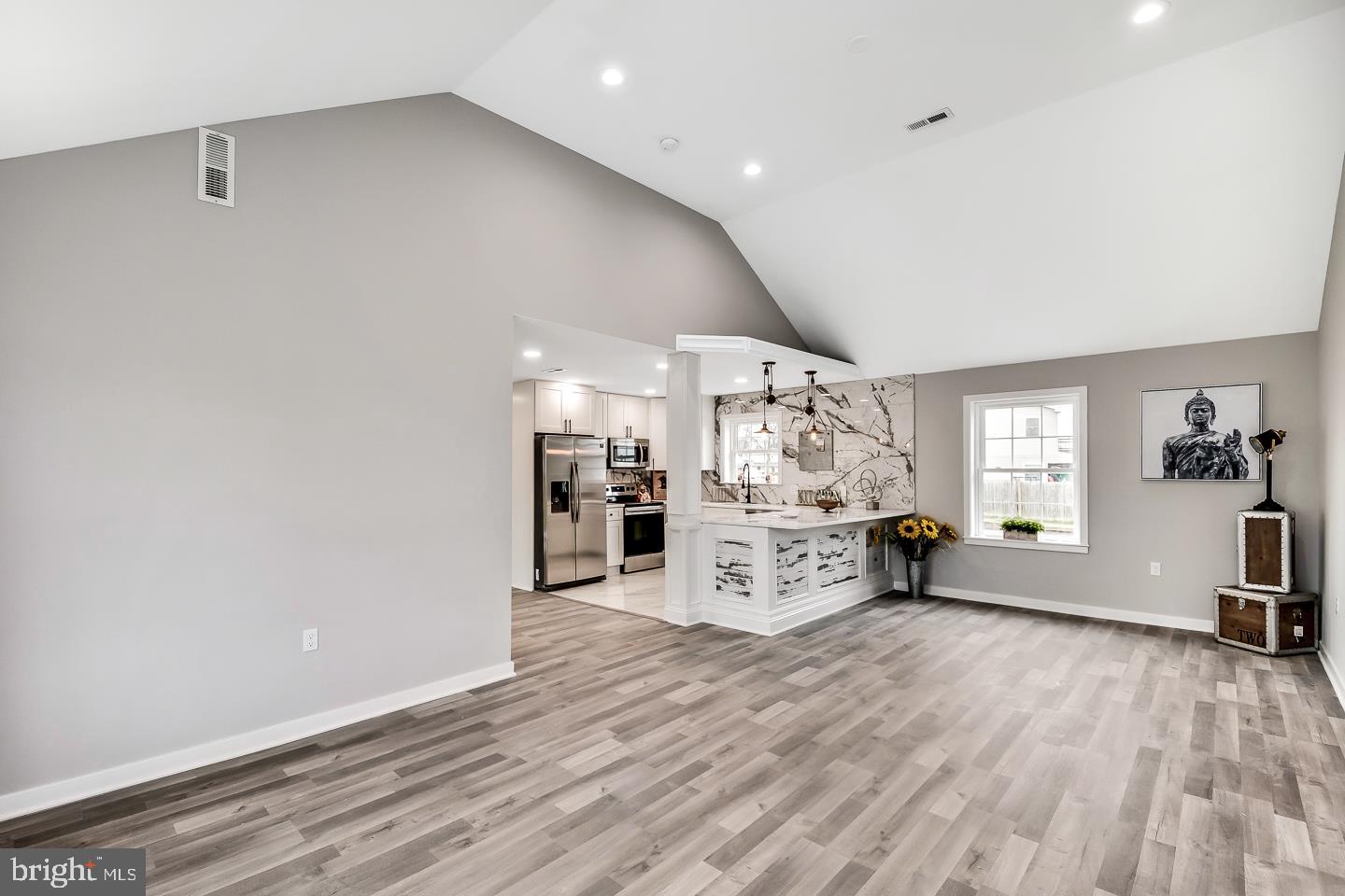 178 Idlewild Road Levittown, PA 19057 - Photo 7 of 32 Gallery Image 7