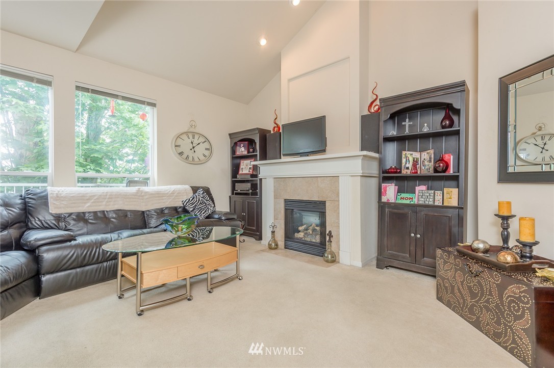 4815 Lake Place South, Unit D Renton, WA 98055 - Photo 2 of 25