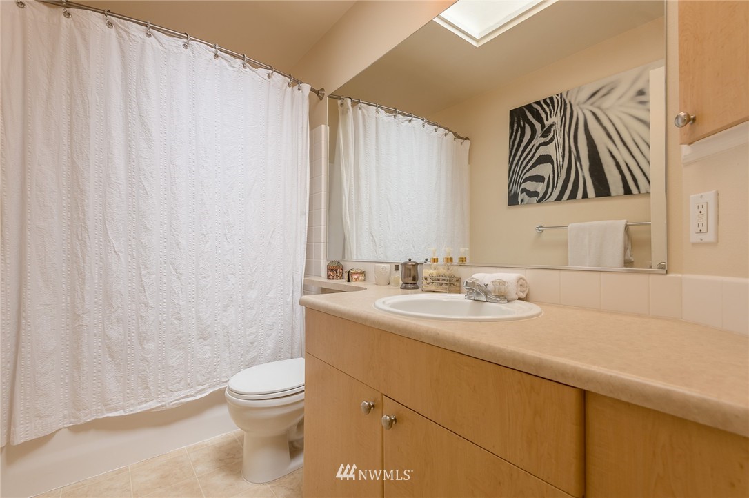 4815 Lake Place South, Unit D Renton, WA 98055 - Photo 15 of 25