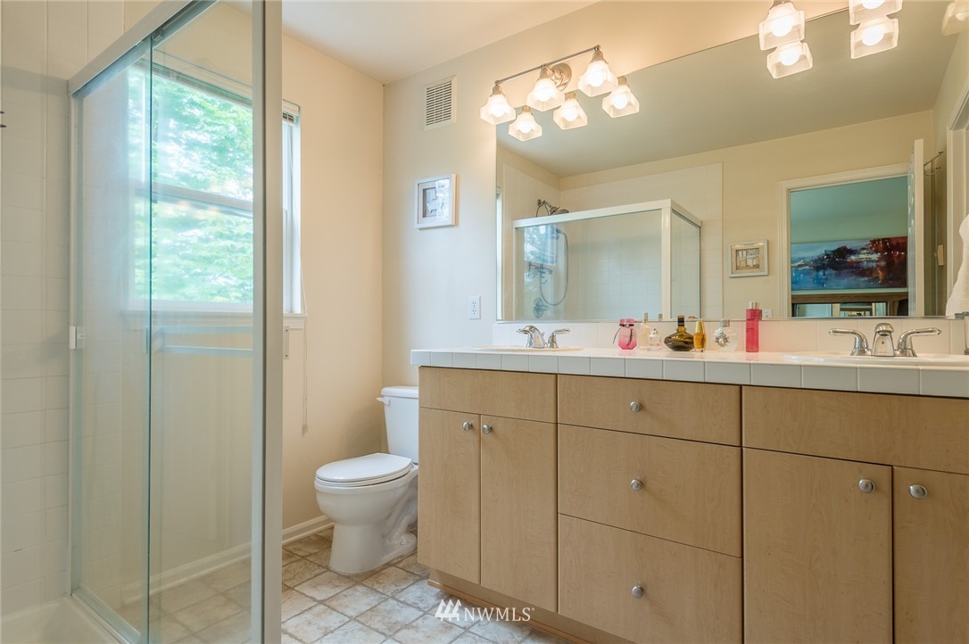4815 Lake Place South, Unit D Renton, WA 98055 - Photo 20 of 25