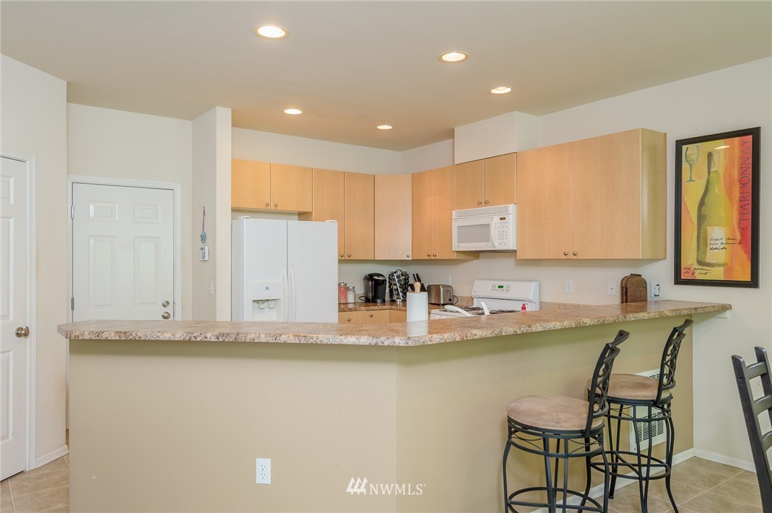 4815 Lake Place South, Unit D Renton, WA 98055 - Photo 7 of 25
