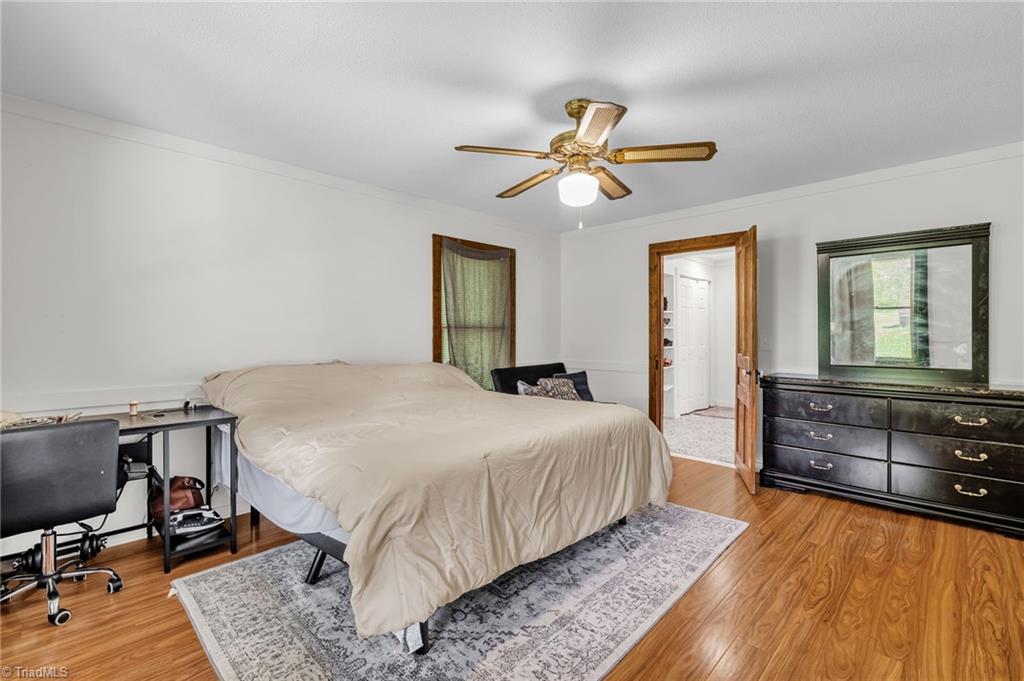 2615 Lynn Road Burlington, NC 27215 - Photo 13 of 34 Gallery Image 13