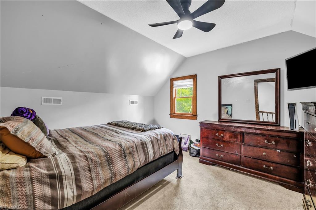 2615 Lynn Road Burlington, NC 27215 - Photo 17 of 34 Gallery Image 17