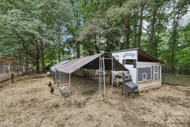 a house view with a outdoor space