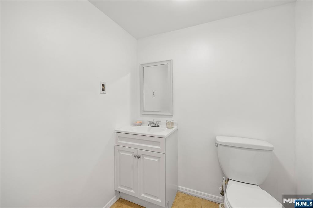 15 East Pierrepont Avenue Rutherford, NJ 07070 - Photo 32 of 43