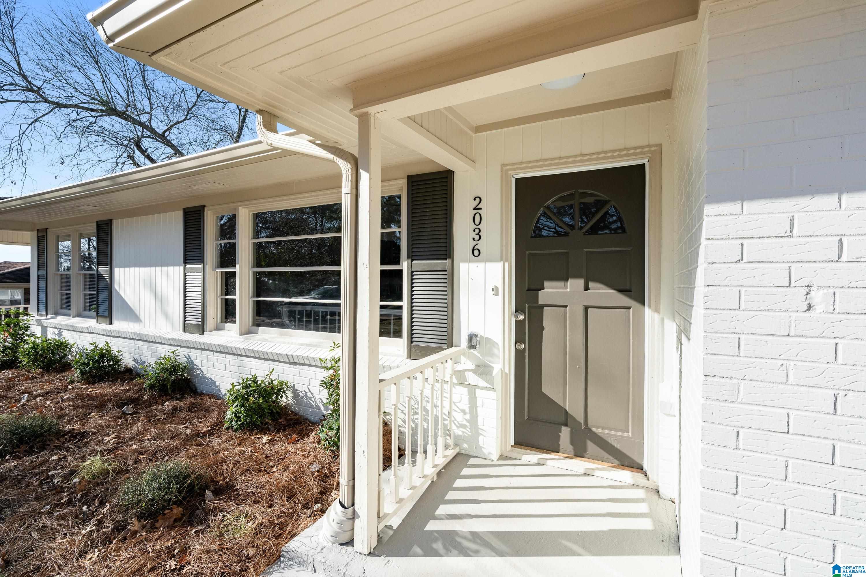 2036 Pershing Road Birmingham, AL 35214 - Photo 2 of 37