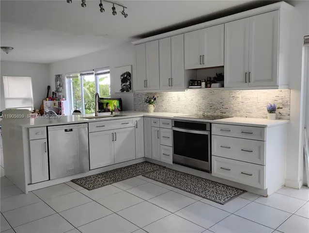 $769,000 | 7515 Southwest 164th Court, Miami, FL 33193