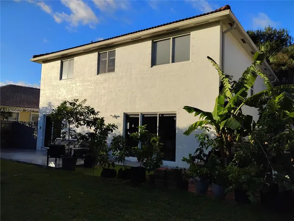 $779,000 | 7515 Southwest 164th Court, Miami, FL 33193