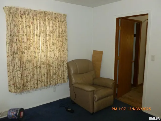 $200,000 | 5311 North Fairmount Street, Davenport, IA 52806