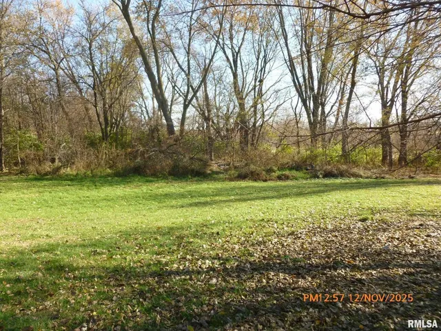 $200,000 | 5311 North Fairmount Street, Davenport, IA 52806