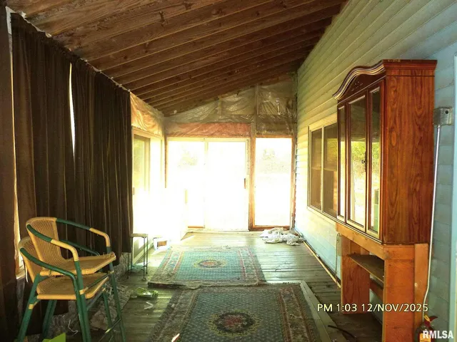 $200,000 | 5311 North Fairmount Street, Davenport, IA 52806