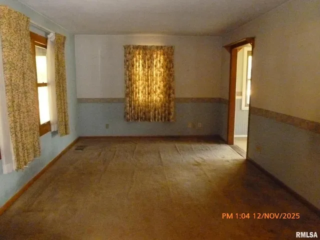 $200,000 | 5311 North Fairmount Street, Davenport, IA 52806