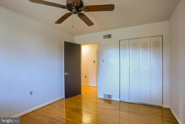 a view of empty room