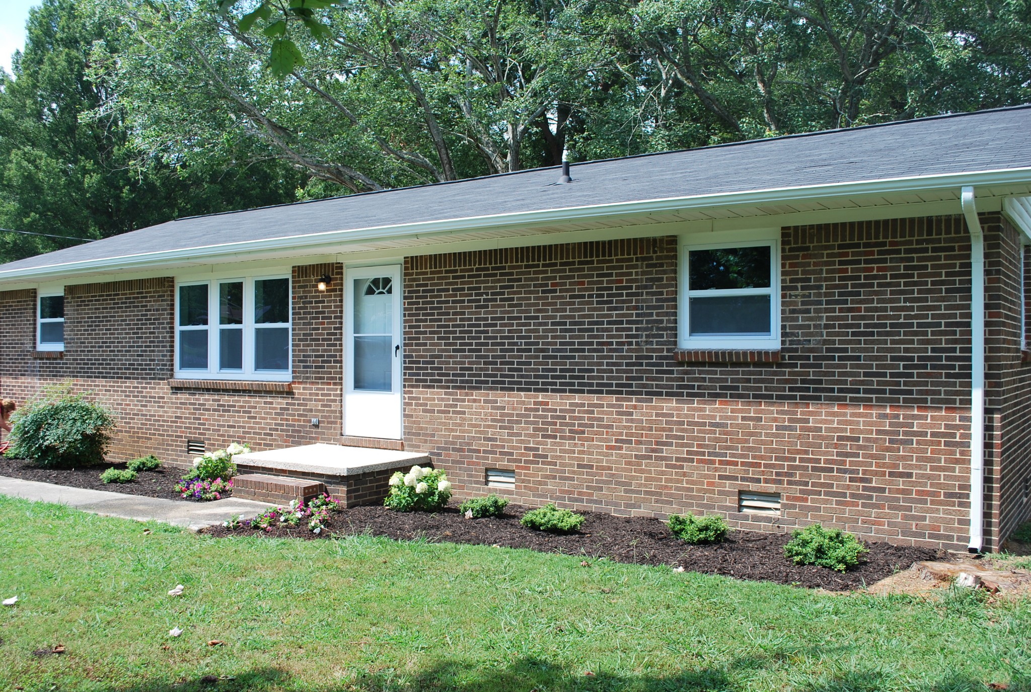 289 Woods Edge Road Winchester, TN 37398 - Photo 2 of 37 Gallery Image 2
