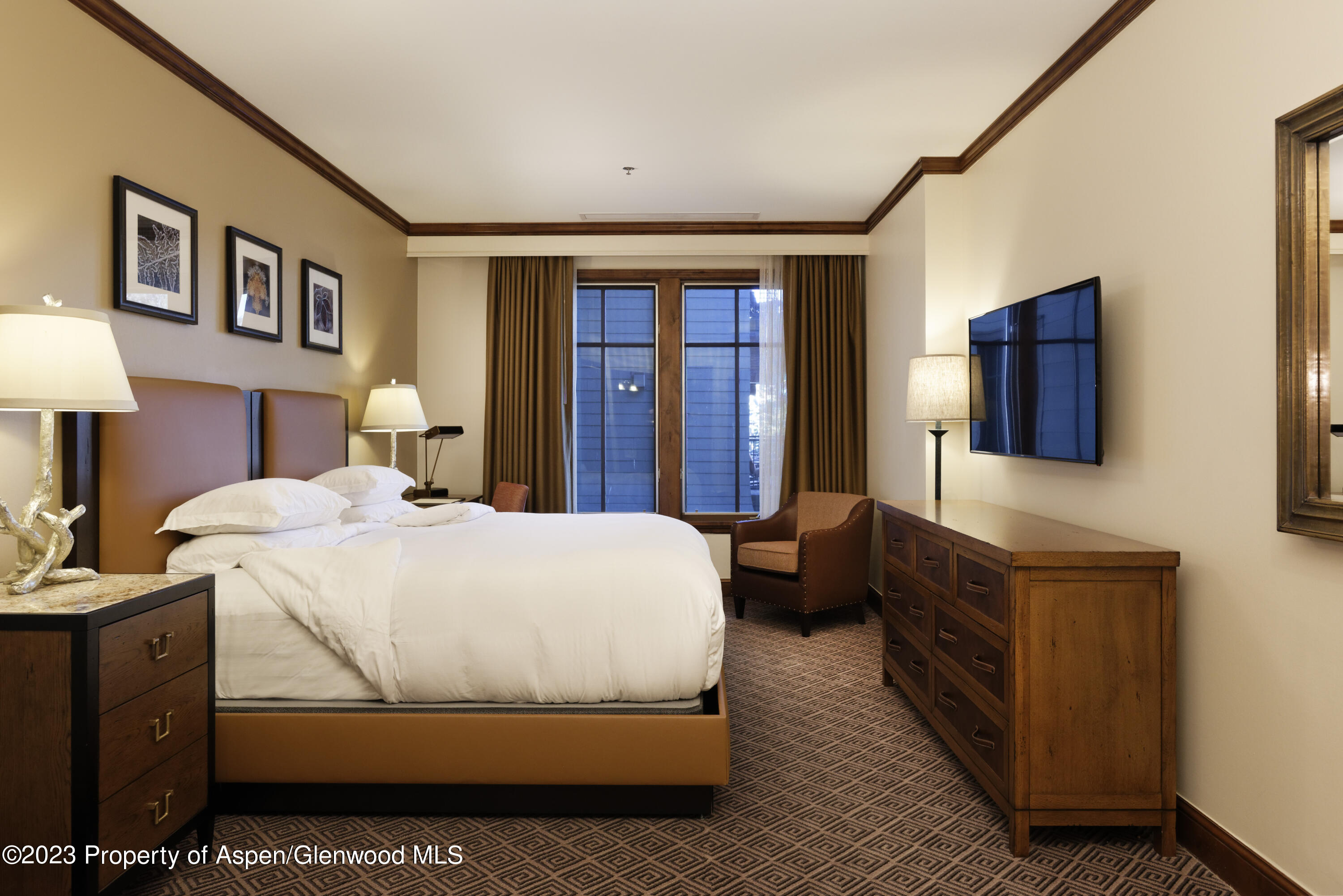 39 Boomerang Road, Unit 82162 Aspen, CO 81611 - Photo 8 of 14 RitzCarltonUnit8209_HiRes001