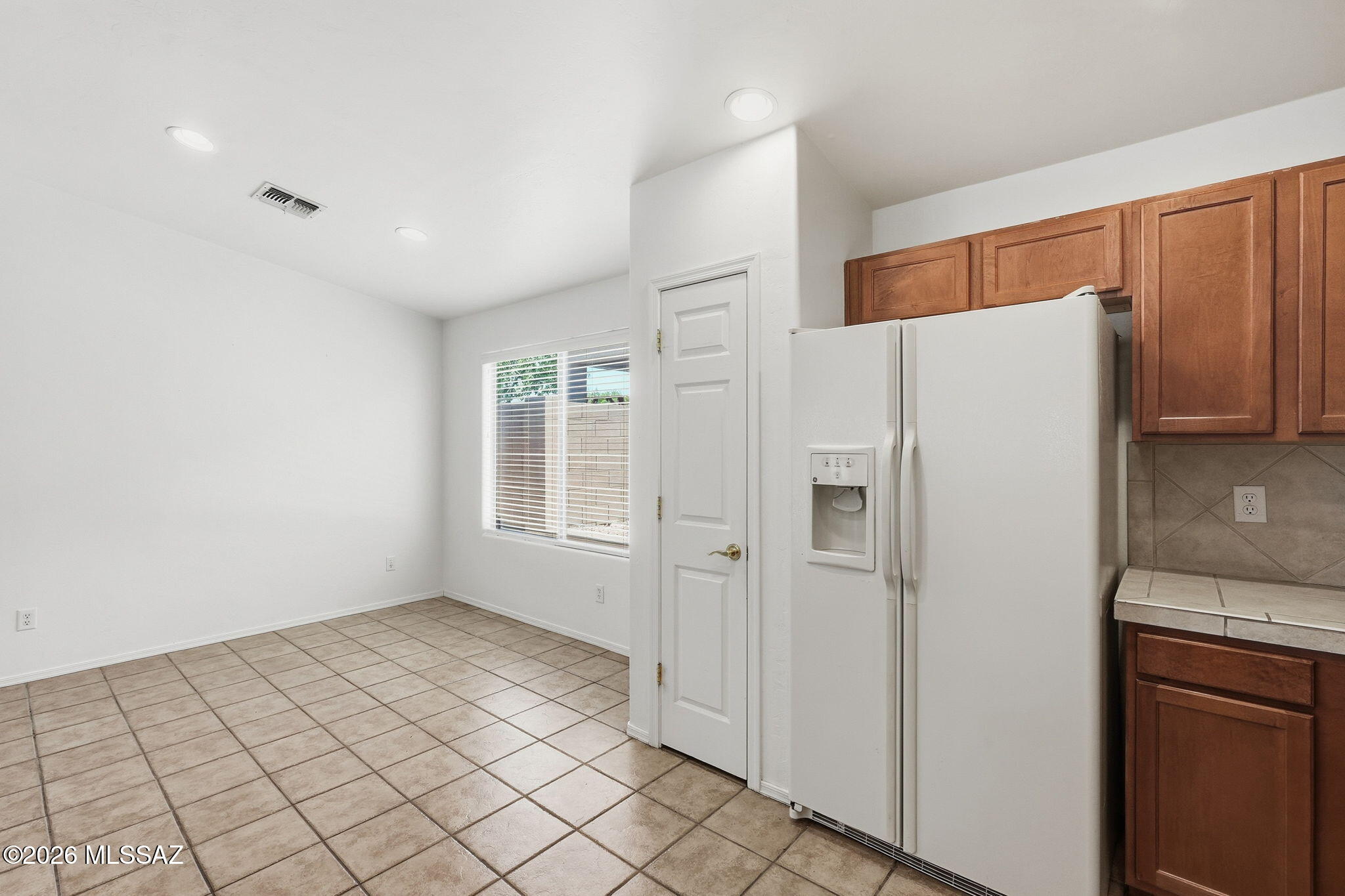 8435 East Bowline Road Tucson, AZ 85710 - Photo 18 of 42 015_ListerPros