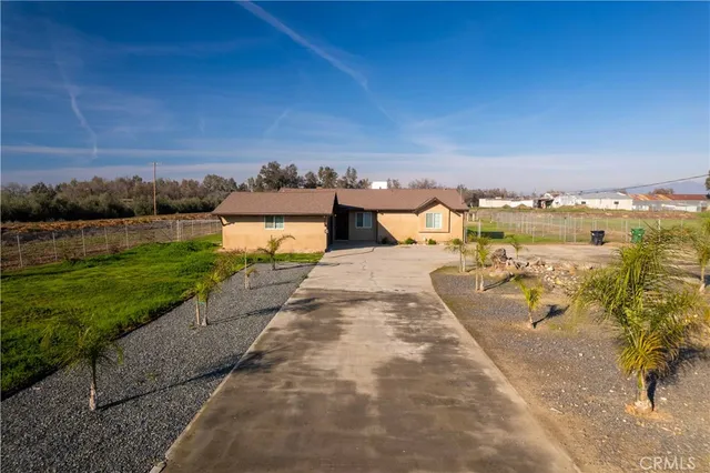 $699,000 | 23404 Ave 104, Terra Bella, CA 93270