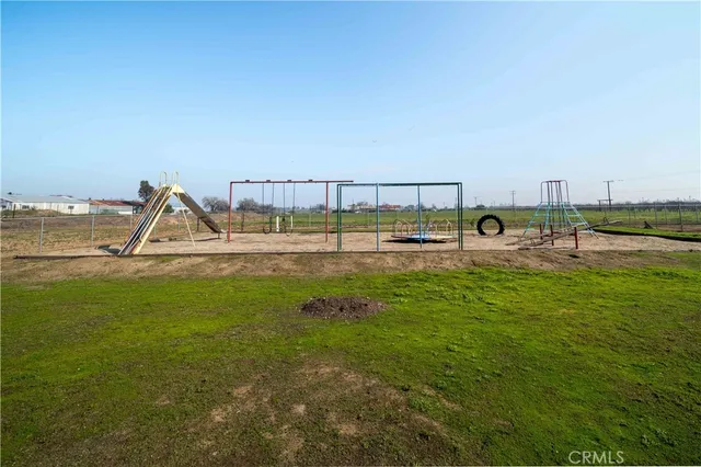 a view of a outdoor space