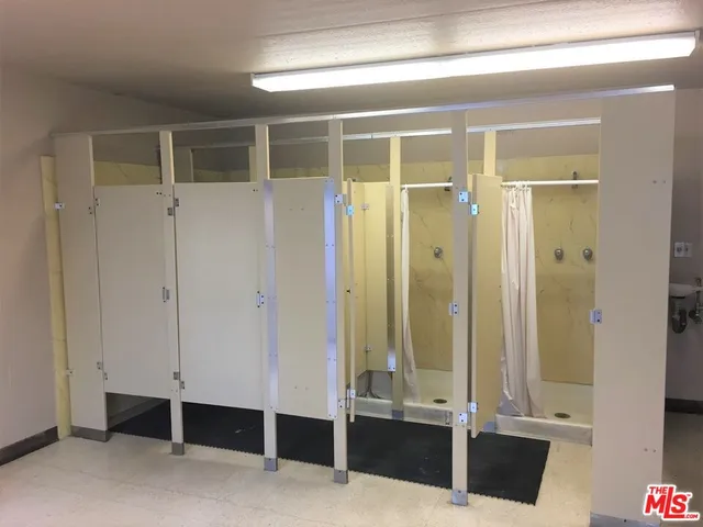 $1,950 | 2501 West Redondo Beach Boulevard, Unit 237, Gardena, CA 90249